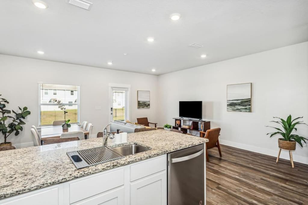 Luxury Townhome Near Downtown And Pensacola Beach Экстерьер фото