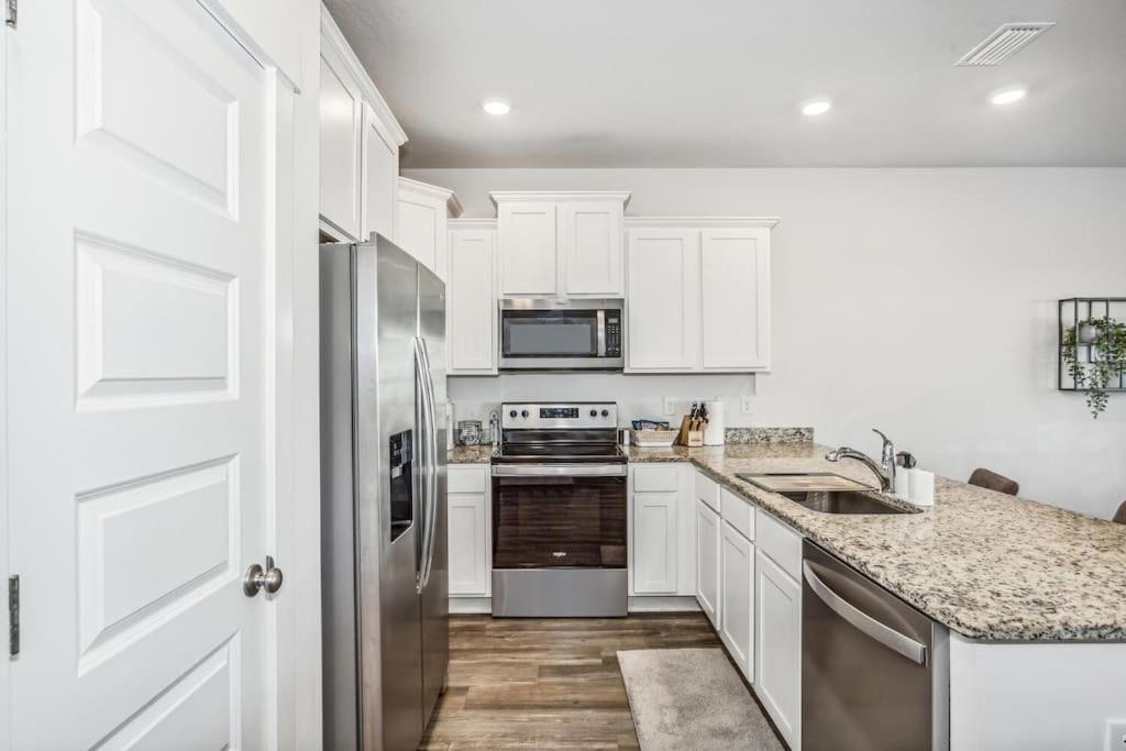 Luxury Townhome Near Downtown And Pensacola Beach Экстерьер фото